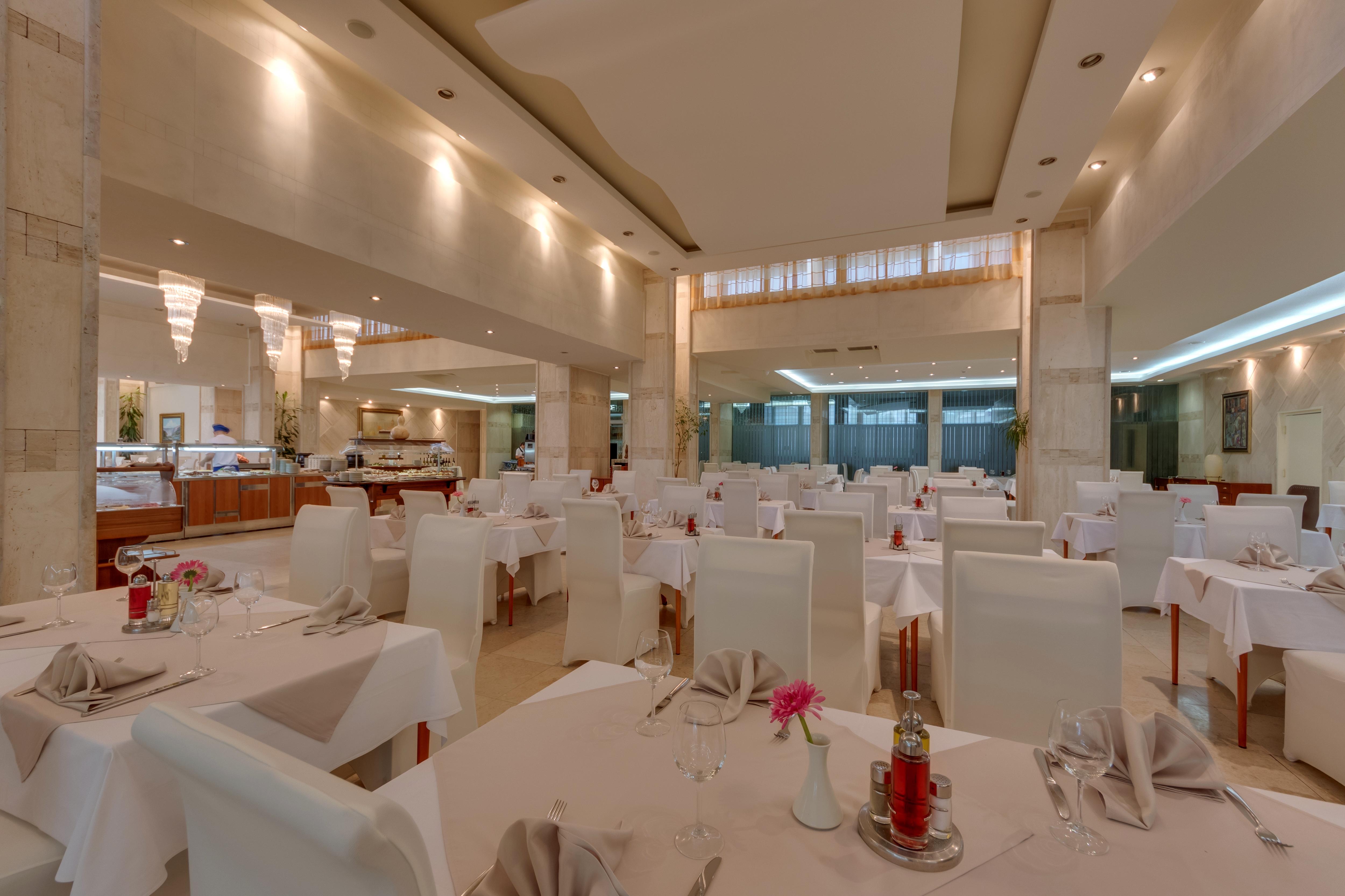 Mediteran & 4* Budva