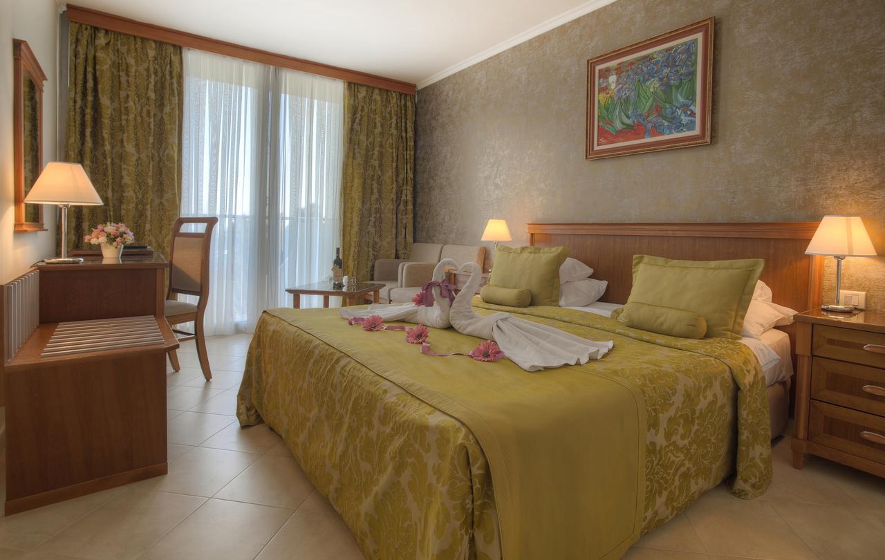 Hotell Mediteran & 4*